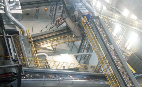 生活垃圾處理設(shè)備現(xiàn)場(chǎng)